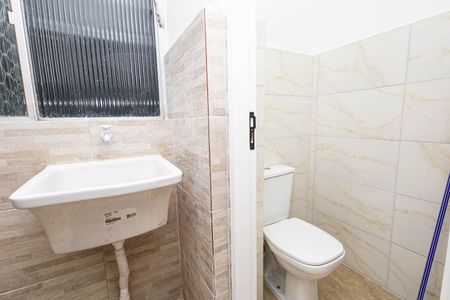 Apartamento para alugar com 65m², 2 quartos e sem vagaBanheiro de serviço