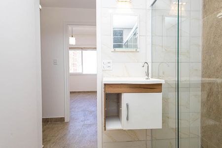 Apartamento para alugar com 65m², 2 quartos e sem vagaBanheiro