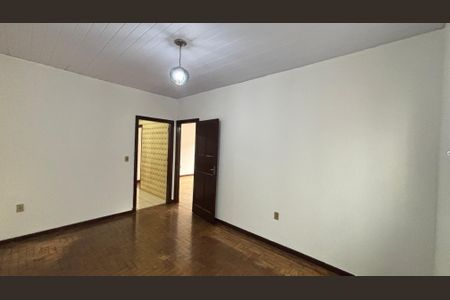 Casa para alugar com 230m², 4 quartos e sem vagaQuarto 1