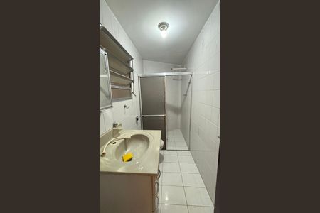 Casa para alugar com 230m², 4 quartos e sem vagaCasa 2 - Banheiro da Suíte