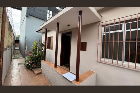 Casa para alugar com 230m², 4 quartos e sem vagaQuintal