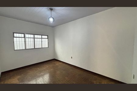 Casa para alugar com 230m², 4 quartos e sem vagaQuarto 1