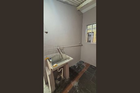 Casa para alugar com 230m², 4 quartos e sem vagaÁrea de Serviço