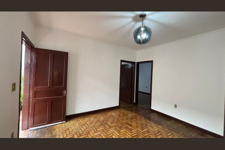 Sala de casa para alugar com 4 quartos, 230m² em Vila Helena, Santo André