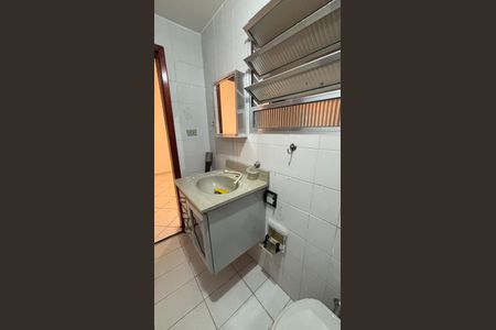 Casa para alugar com 230m², 4 quartos e sem vagaCasa 2 - Banheiro da Suíte