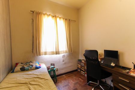 Apartamento à venda com 95m², 3 quartos e 3 vagasQuarto 2