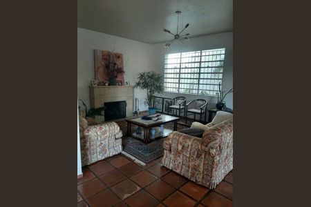 Casa à venda com 400m², 4 quartos e 11 vagas