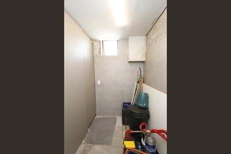 Casa à venda com 220m², 2 quartos e 1 vagaDespensa