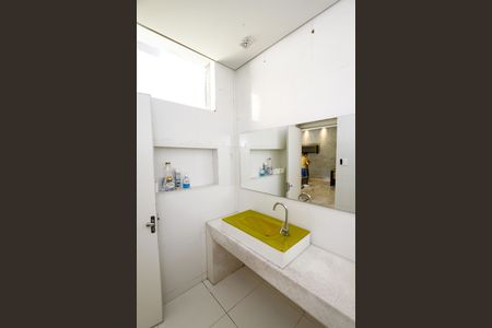 Casa para alugar com 220m², 2 quartos e 1 vagaBanheiro 2