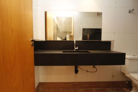 Casa para alugar com 220m², 2 quartos e 1 vagaBanheiro 1