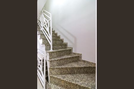 Casa à venda com 148m², 3 quartos e 4 vagasEscada