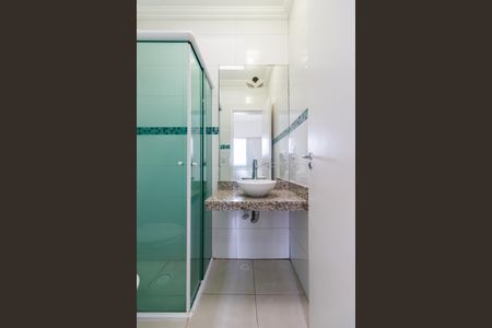 Casa à venda com 148m², 3 quartos e 4 vagasBanheiro Suíte 2