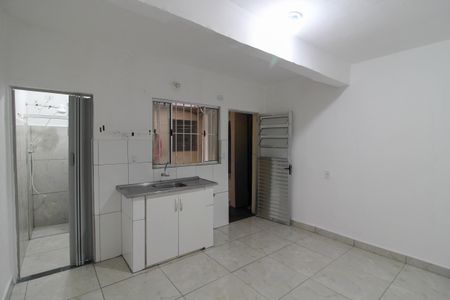 Sala/Quarto de casa para alugar com 1 quarto, 23m² em Jardim Raposo Tavares, São Paulo