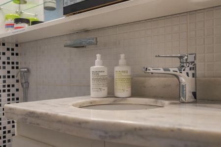 Apartamento para alugar com 54m², 2 quartos e 1 vagaBanheiro