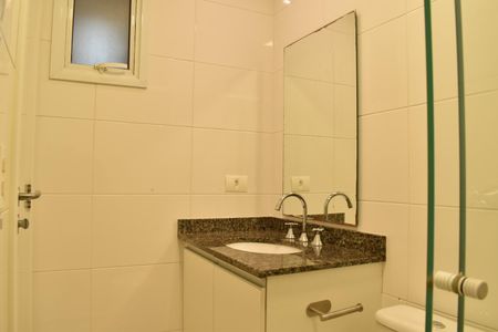 Apartamento à venda com 65m², 2 quartos e 1 vaga Apartamento à venda com 65m², 2 quartos e 1 vagaBanheiro da Suíte
