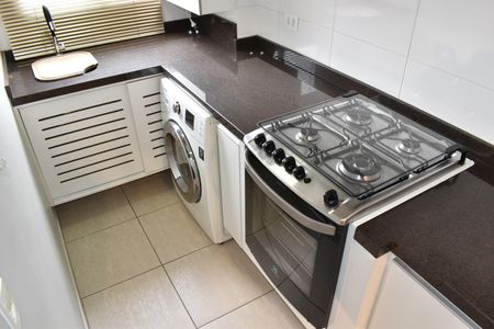 Apartamento à venda com 65m², 2 quartos e 1 vaga Apartamento à venda com 65m², 2 quartos e 1 vagaCozinha