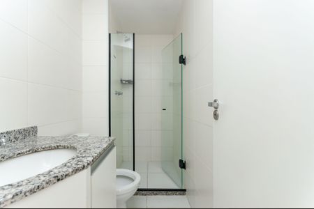 Apartamento à venda com 70m², 3 quartos e 1 vaga Apartamento à venda com 70m², 3 quartos e 1 vagaBanheiro Social