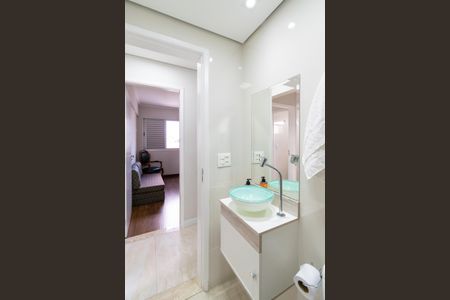 Apartamento à venda com 78m², 3 quartos e 2 vagasBanheiro Social