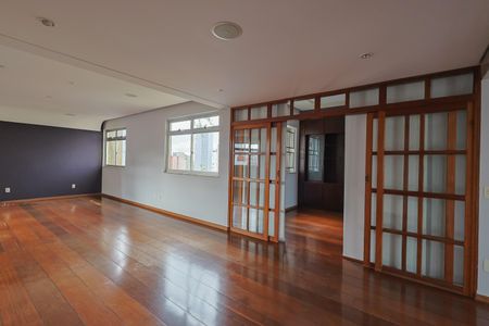 Sala  de apartamento à venda com 3 quartos, 240m² em São Pedro, Belo Horizonte