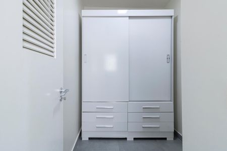 Apartamento para alugar com 70m², 2 quartos e 1 vagaDependência
