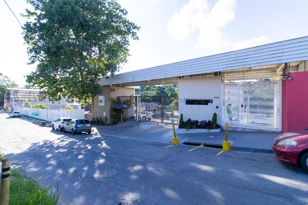 Fachada do condomínio de apartamento para alugar com 2 quartos, 56m² em Jardim Barbacena, Cotia