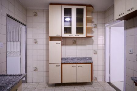 Casa à venda com 133m², 3 quartos e 2 vagasCozinha 