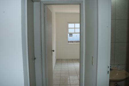 Corredor de casa para alugar com 2 quartos, 72m² em Jardim da Gloria, Cotia