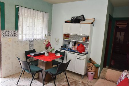 Casa à venda com 180m², 2 quartos e 1 vaga Casa à venda com 180m², 2 quartos e 1 vagaCasa 2- Sala