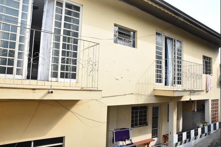 Casa à venda com 180m², 2 quartos e 1 vaga Casa à venda com 180m², 2 quartos e 1 vagaFachada