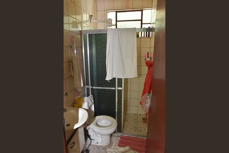 Casa à venda com 180m², 2 quartos e 1 vaga Casa à venda com 180m², 2 quartos e 1 vagaCasa 2- Banheiro social