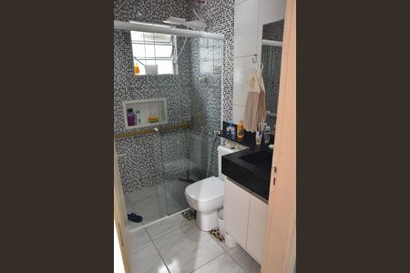 Casa à venda com 180m², 2 quartos e 1 vaga Casa à venda com 180m², 2 quartos e 1 vagaCasa 3- Banheiro social