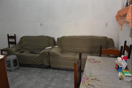 Casa à venda com 180m², 2 quartos e 1 vaga Casa à venda com 180m², 2 quartos e 1 vagaCasa 4- Sala
