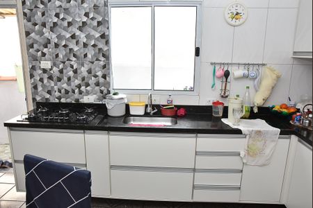 Casa à venda com 180m², 2 quartos e 1 vaga Casa à venda com 180m², 2 quartos e 1 vagaCasa 3- Cozinha