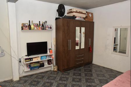 Casa à venda com 180m², 2 quartos e 1 vaga Casa à venda com 180m², 2 quartos e 1 vagaCasa 2- Quarto