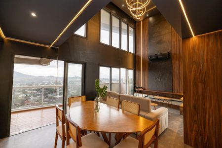 Sala de apartamento à venda com 3 quartos, 134m² em Empresarial 18 do Forte, Barueri