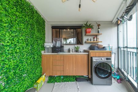 Apartamento à venda com 70m², 2 quartos e 1 vagaÁrea de Serviço