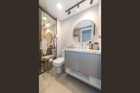 Banheiro Social de apartamento para alugar com 2 quartos, 70m² em Vila Cordeiro, São Paulo