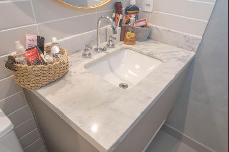 Apartamento à venda com 70m², 2 quartos e 1 vagaBanheiro Social