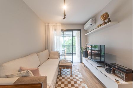 Sala de apartamento à venda com 2 quartos, 70m² em Vila Cordeiro, São Paulo