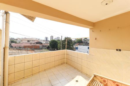 Casa para alugar com 100m², 2 quartos e 1 vagaÁrea de serviço