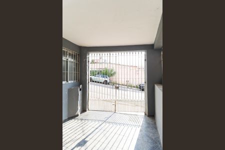 Casa para alugar com 100m², 2 quartos e 1 vagaÁrea comum