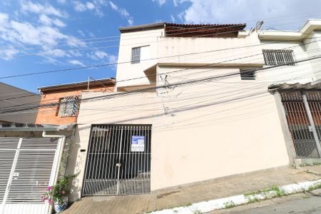 Casa para alugar com 100m², 2 quartos e 1 vagaFachada