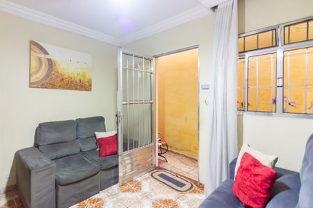 Casa à venda com 220m², 4 quartos e 1 vaga Casa à venda com 220m², 4 quartos e 1 vagaSala 2