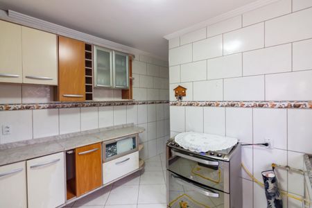 Casa à venda com 220m², 4 quartos e 1 vaga Casa à venda com 220m², 4 quartos e 1 vagaCozinha