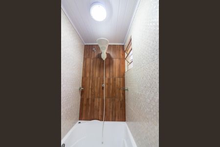 Casa à venda com 220m², 4 quartos e 1 vaga Casa à venda com 220m², 4 quartos e 1 vagaBanheiro da Suíte