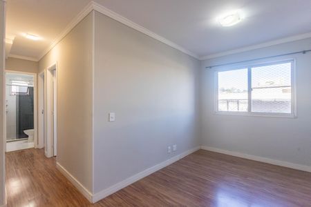 Sala  de apartamento para alugar com 2 quartos, 45m² em Canhema, Diadema