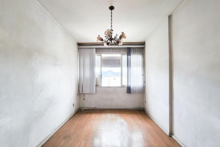 Apartamento à venda com 72m², 2 quartos e sem vagaSala