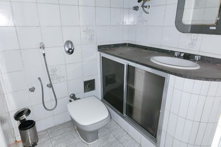 Apartamento à venda com 72m², 2 quartos e sem vagaBanheiro 