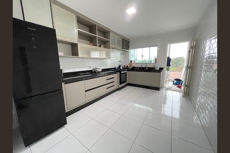 Casa para alugar com 170m², 3 quartos e 6 vagasCozinha