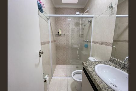 Casa para alugar com 170m², 3 quartos e 6 vagasBanheiro social 